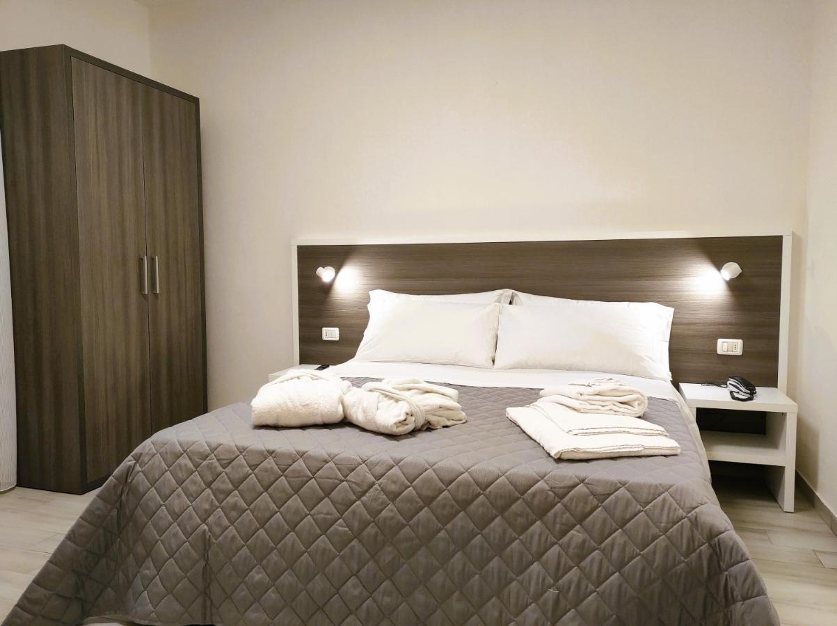 Hotel Gran San Bernardo Riccione Extérieur photo